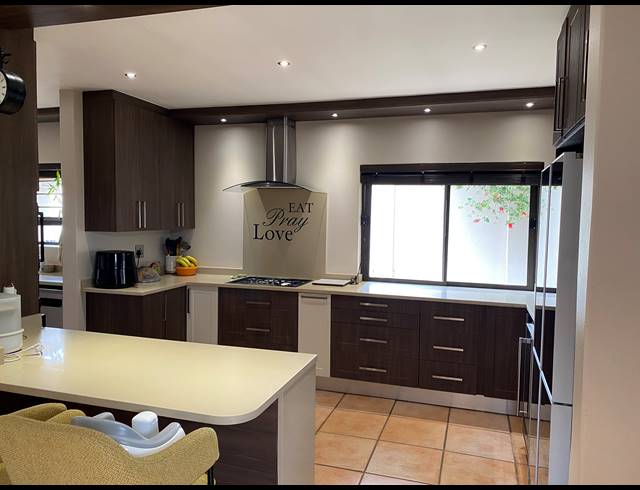 4 BEDROOM HOUSE FOR SALE IN MORNING HILL